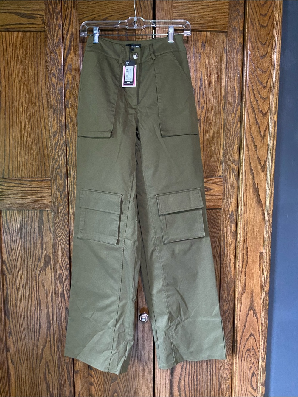 Pretty Little Thing cargo baggy pants